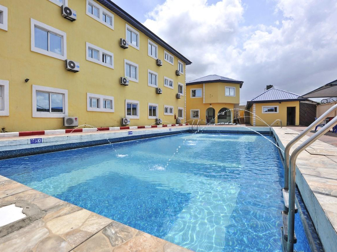 The Bridgeview Hotel主图