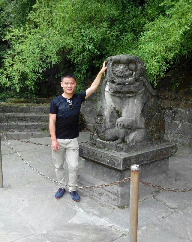 阆中大佛寺-阆中市必去景点