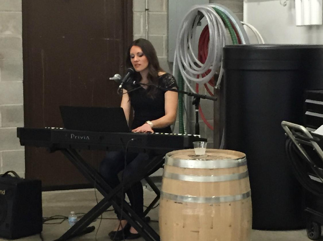 Fox River Distilling Company-Geneva必去景点