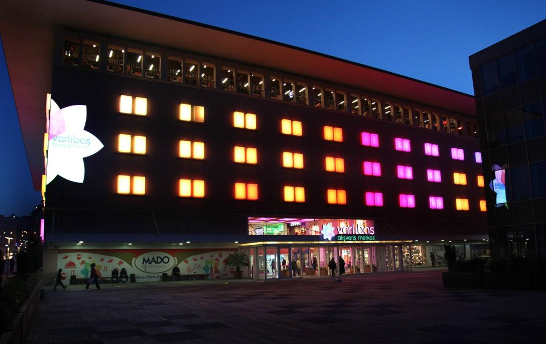 Varlibas Atapark Shopping Center