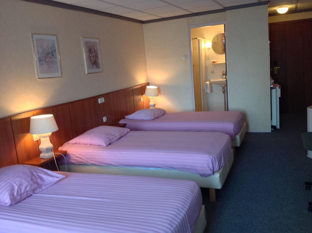 SuyderSee Hotel主图