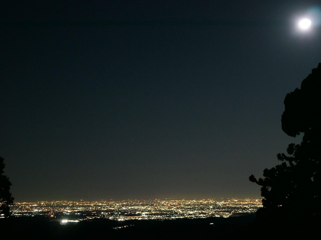 憩山庄旅馆主图