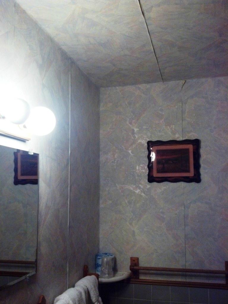 Bunk House Motel-浴室