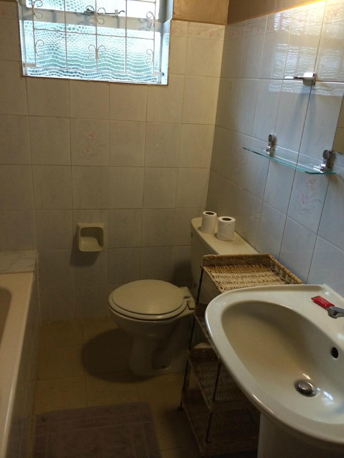 Dea's Gardens Nairobi-浴室