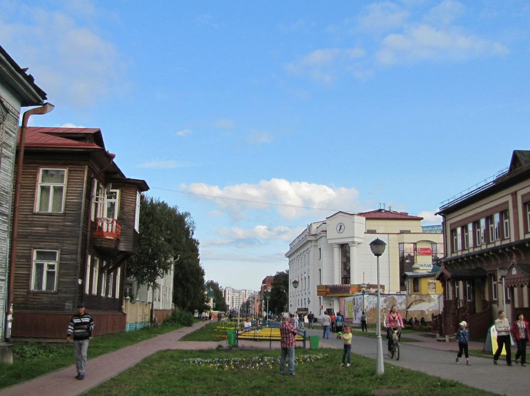 Pedestrian Chumbarova-Luchinskogo Avenue景点图片
