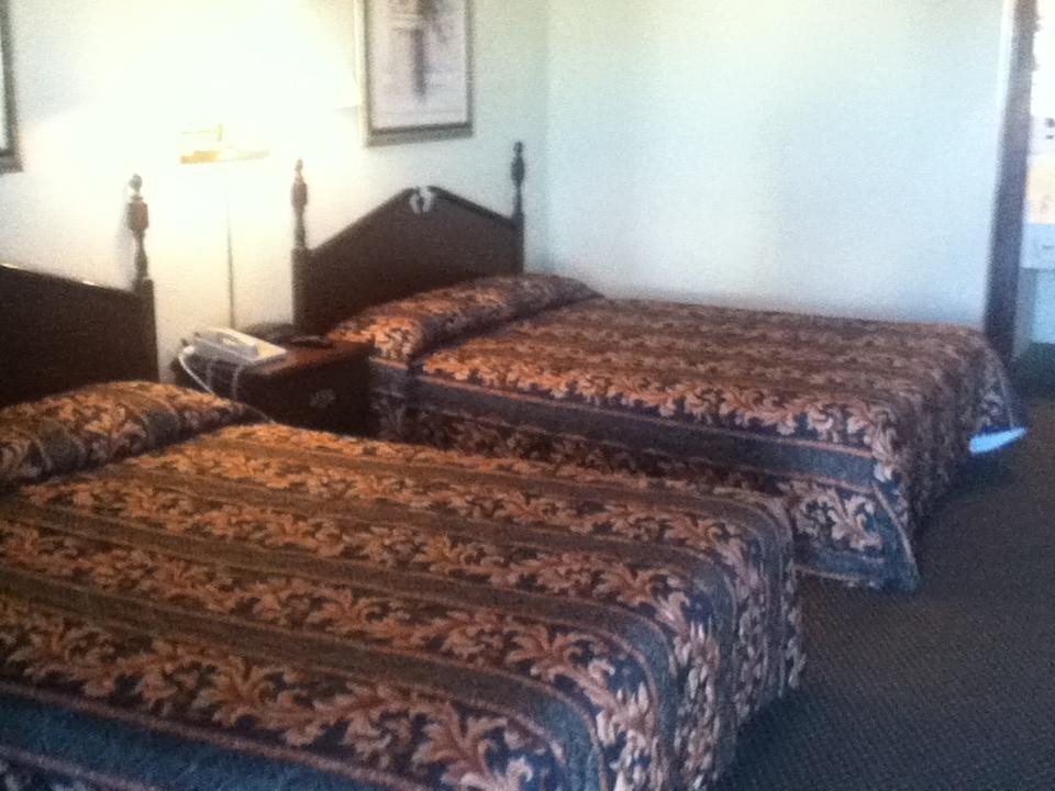 Economy Inn