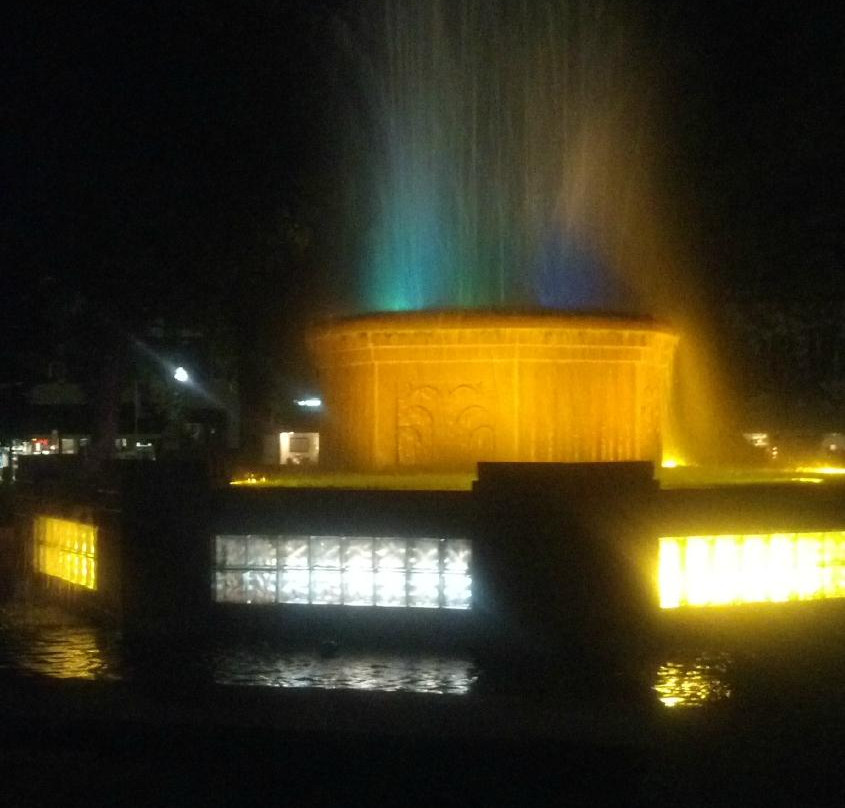 Plaza Square-Highland必去景点