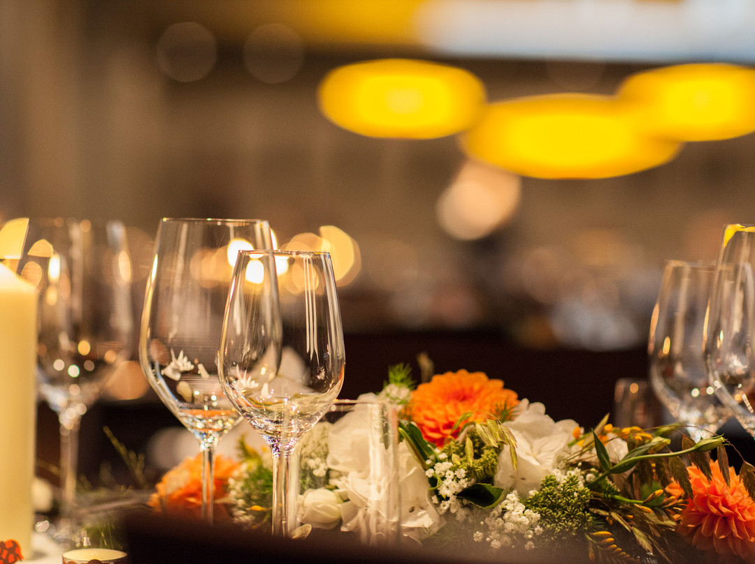 Noohn -Restaurant-Lounge- Bar