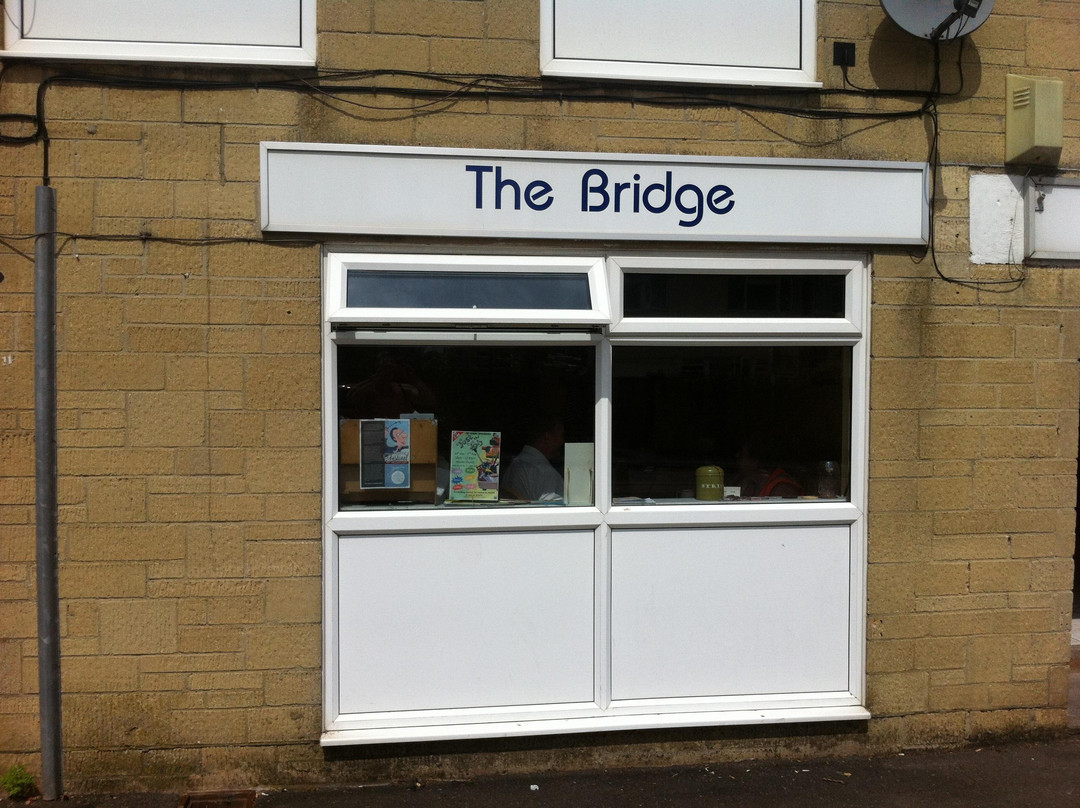 Mells餐馆和美食-Bridge Cafe