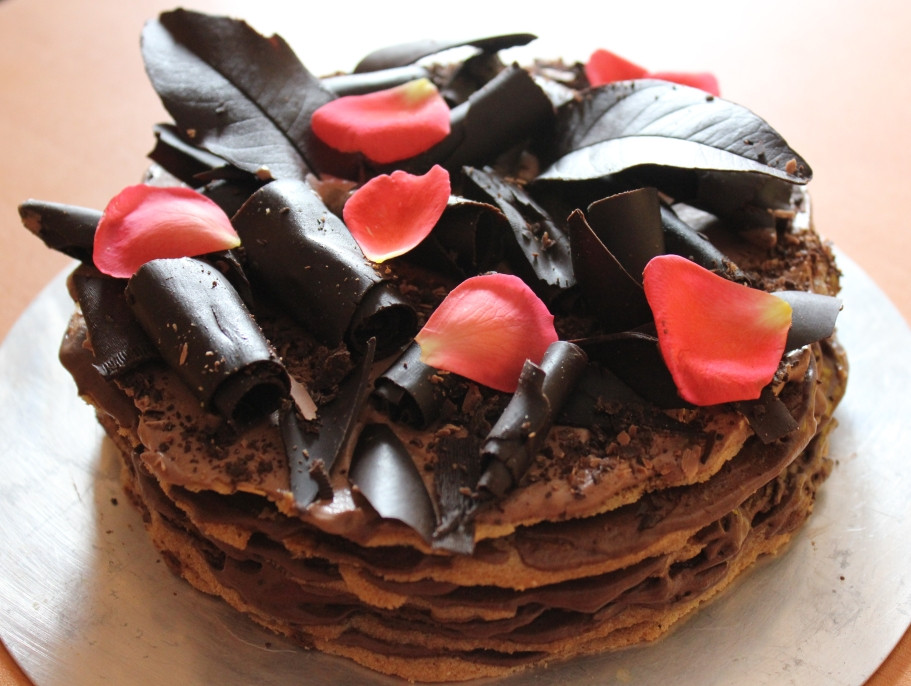 Kaglipur餐馆和美食-Mira's Dial-A-Cake