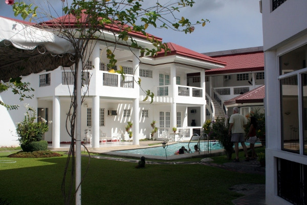 Cheradel Suites主图