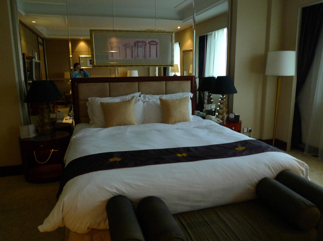 泰合索菲特大饭店主图