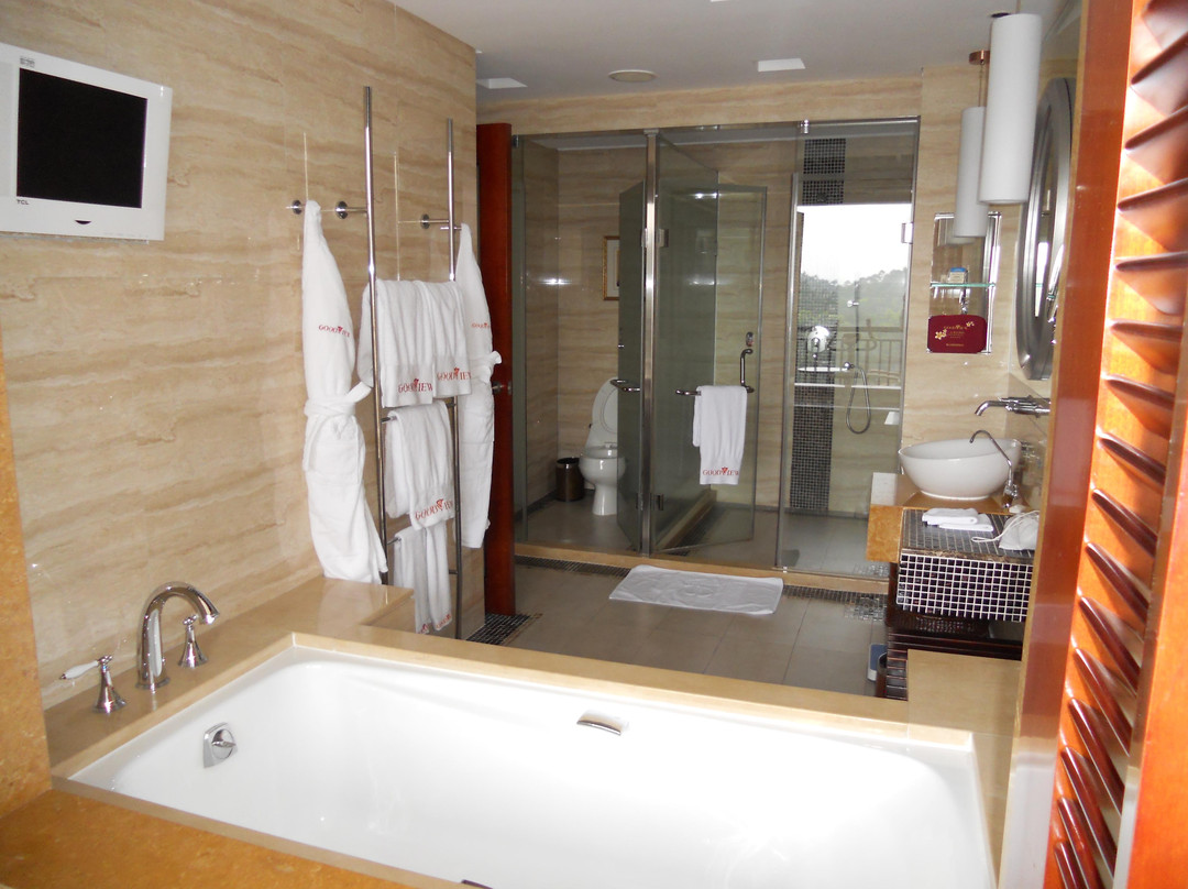 东莞塘厦三正半山酒店主图