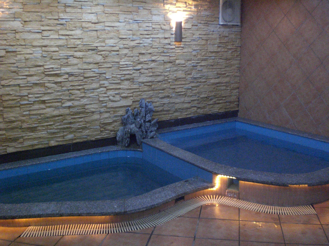 高滩温泉酒店主图