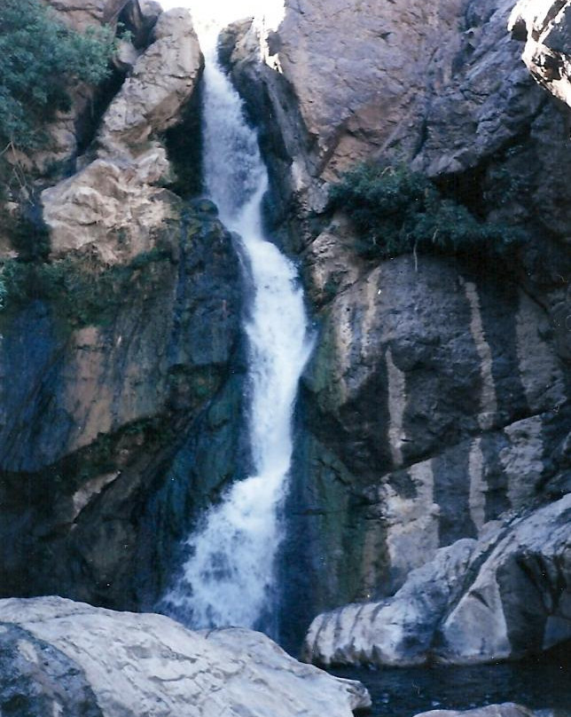 Shalmash Waterfall景点图片
