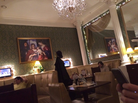 Pavlovsk餐馆和美食-Titsian-Europe