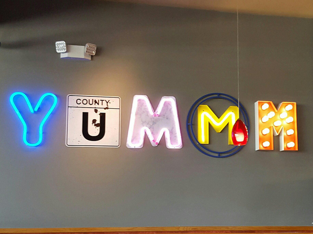 Red Robin Gourmet Burgers And Brews