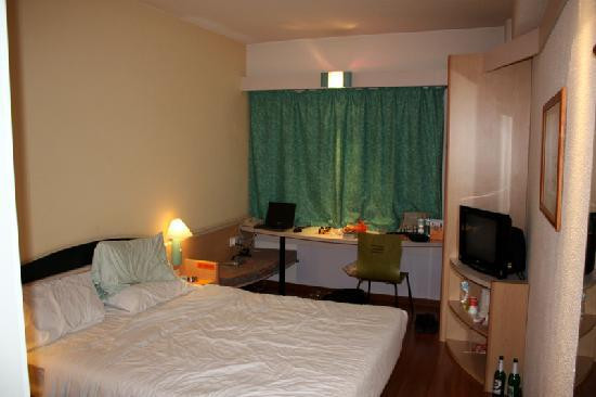 成功国际酒店主图