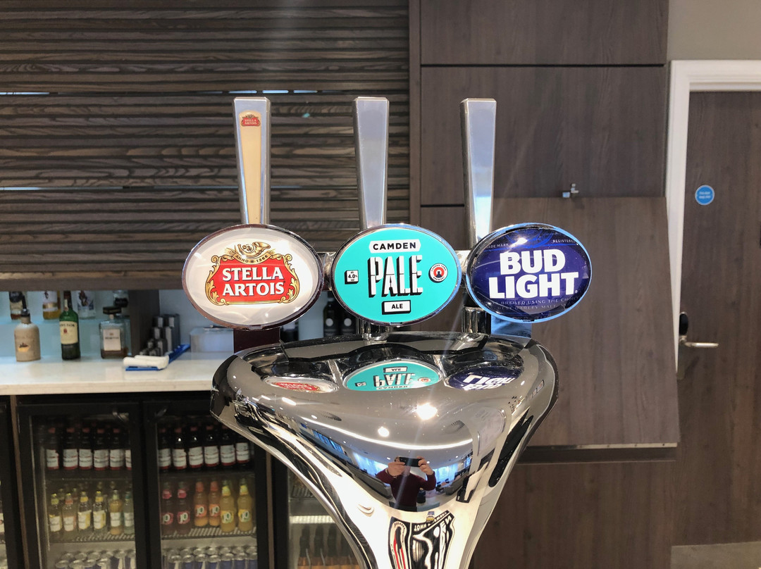 Hampton by Hilton Aberdeen Airport主图