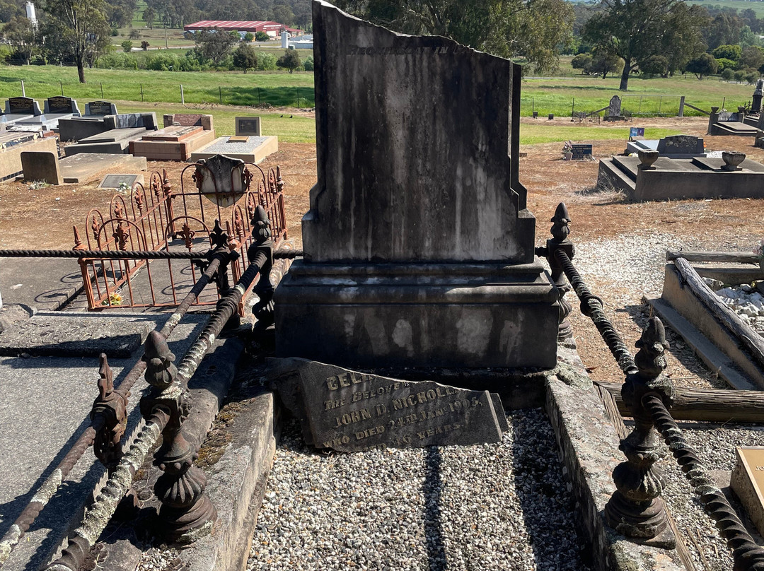 Corryong Cemetery-Corryong必去景点