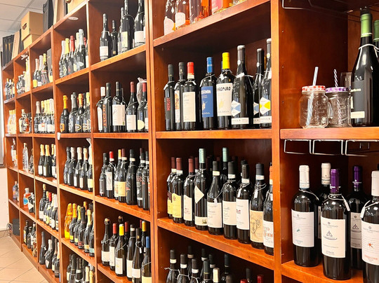 Enoteca Il Buon Vino-Villanuova sul Clisi必去景点