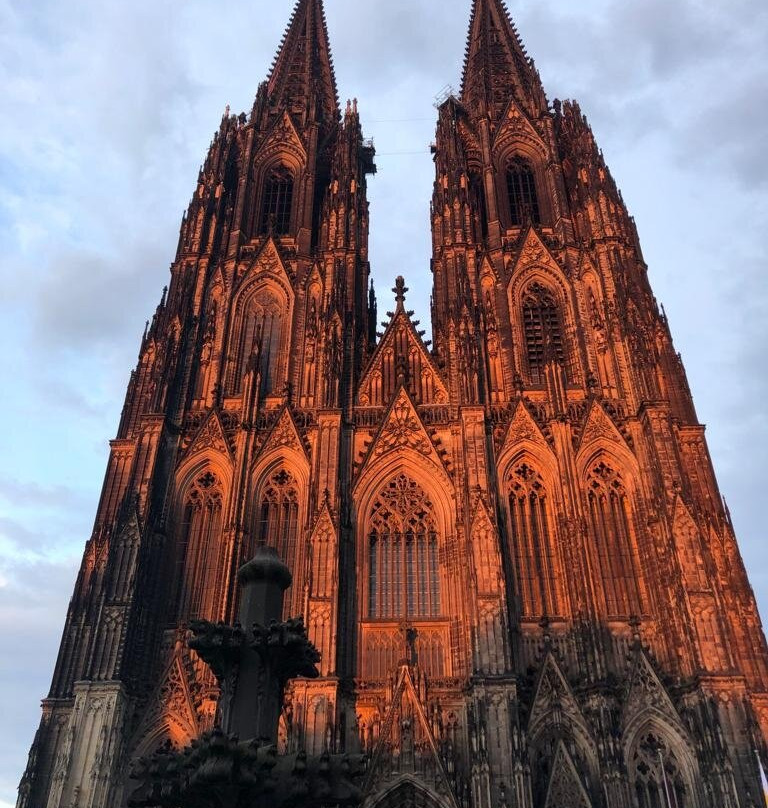 维克托亚酒店主图