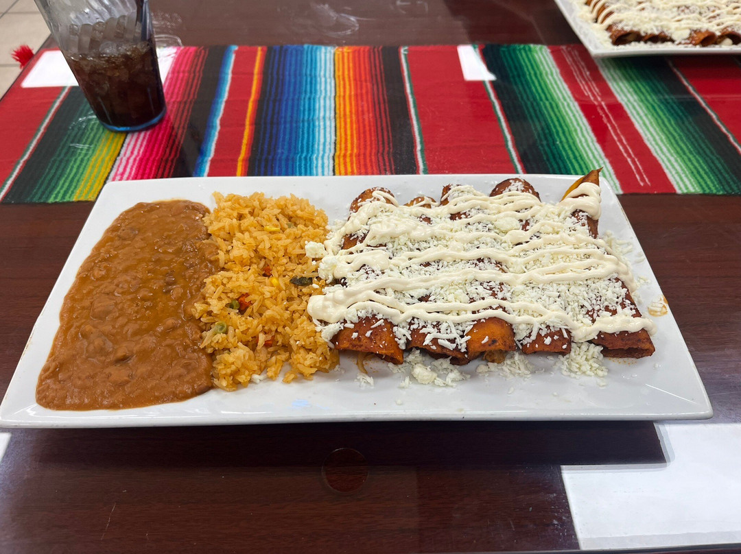 Los Molcajetes Restaurant