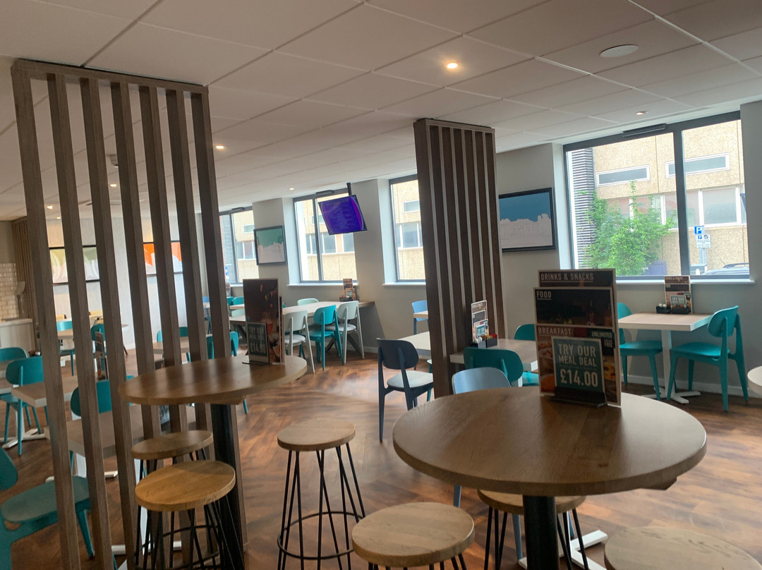 Travelodge Woking Central主图