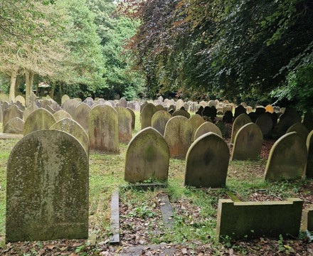 Witch's Grave-Kirkby必去景点