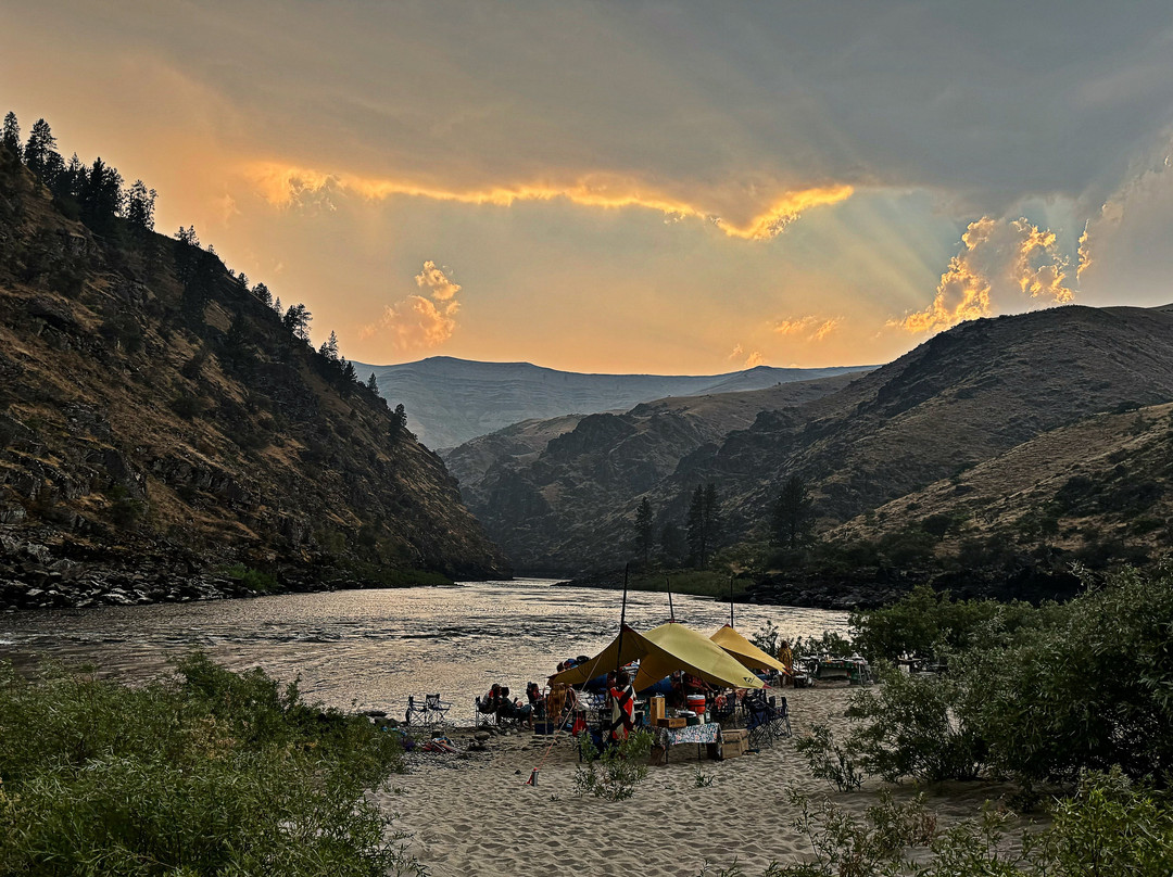 Winding Waters River Expeditions & Day Tours-Joseph必去景点