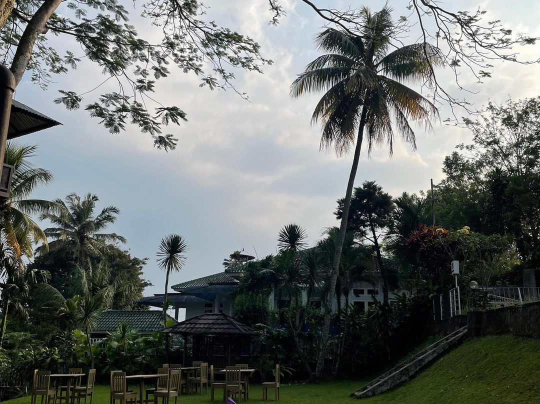 Vib Express Room & Resto