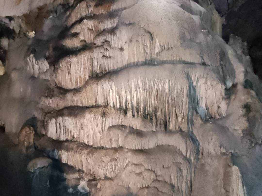 La Grotte de Nichet-Fromelennes必去景点
