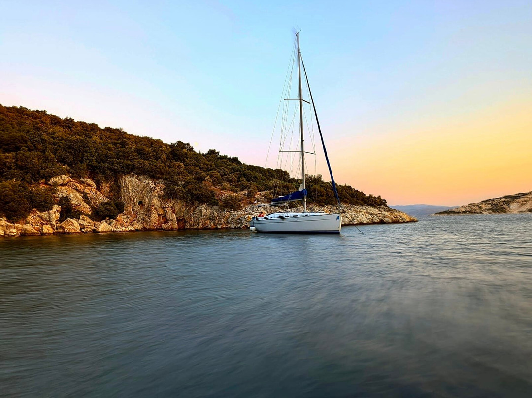 A & C Yachting-Milina必去景点