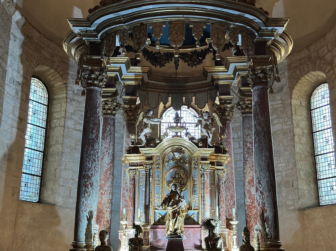 Cathédrale Sainte-Eulalie-et-Sainte-Julie d'Elne景点图片
