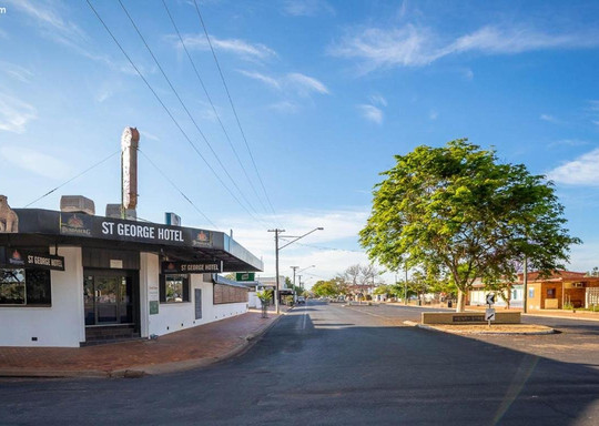 St George Hotel Motel主图