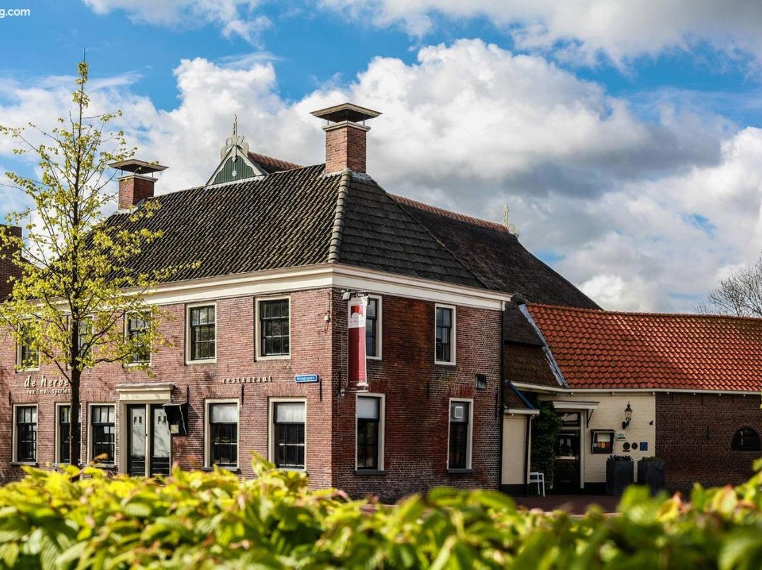 Teades Plak Bij de Herberg Van Smallingerland