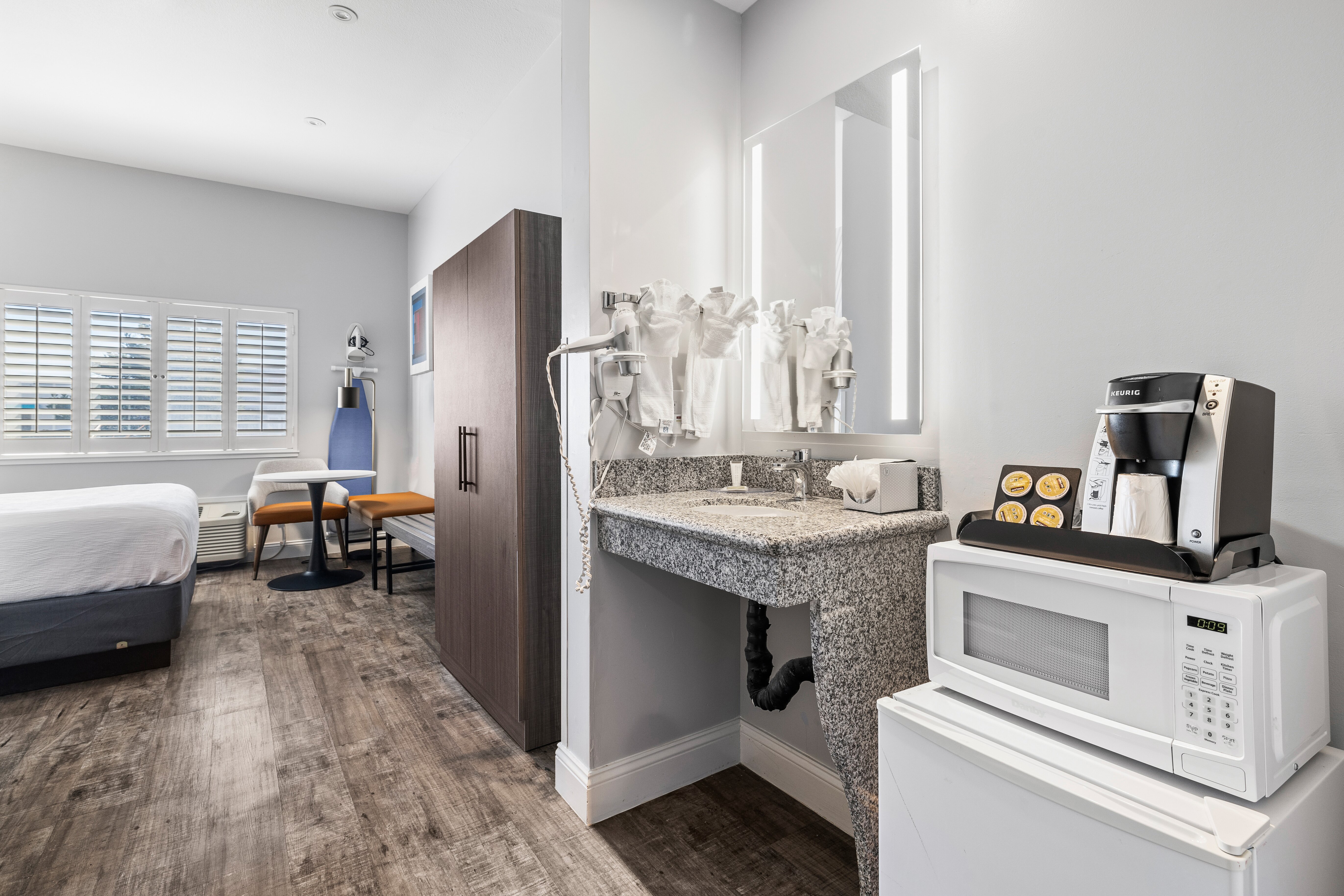 旧金山机场西速8酒店-客卧