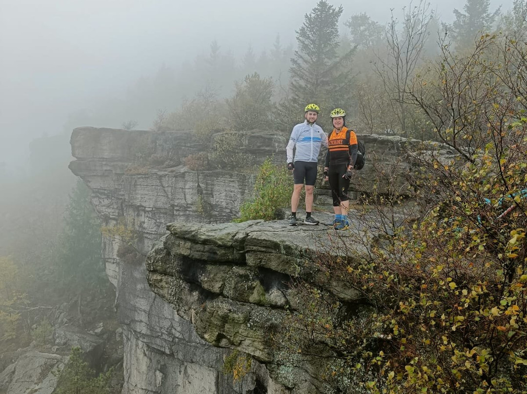 Enthusia Active Tours-德辛必去景点
