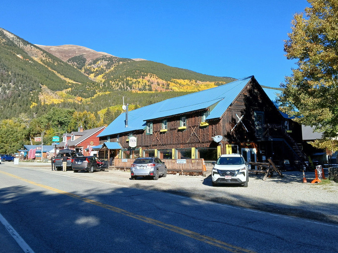 The Twin Lakes Inn主图