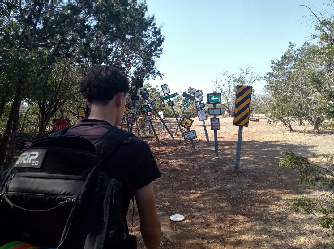 Flying Armadillo Disc Golf Club-圣马科斯必去景点
