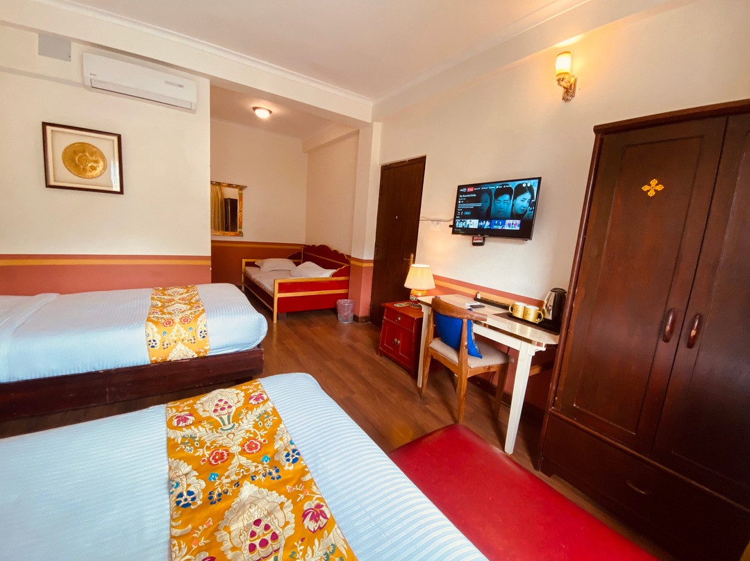 Three Jewels Boutique Hotel主图