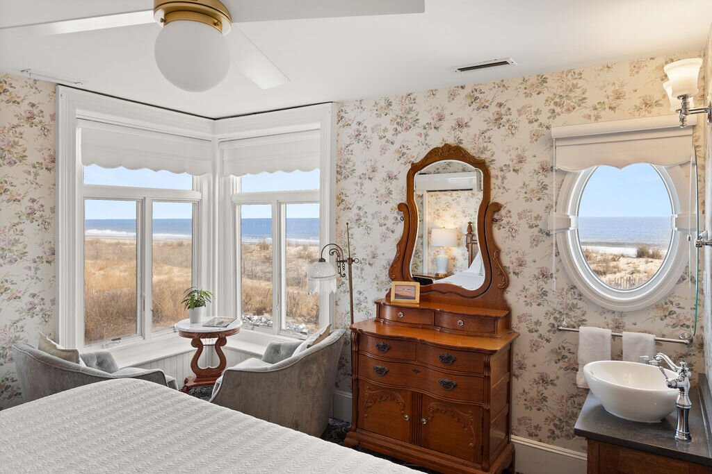 Addy Sea Historic Oceanfront Inn-客卧
