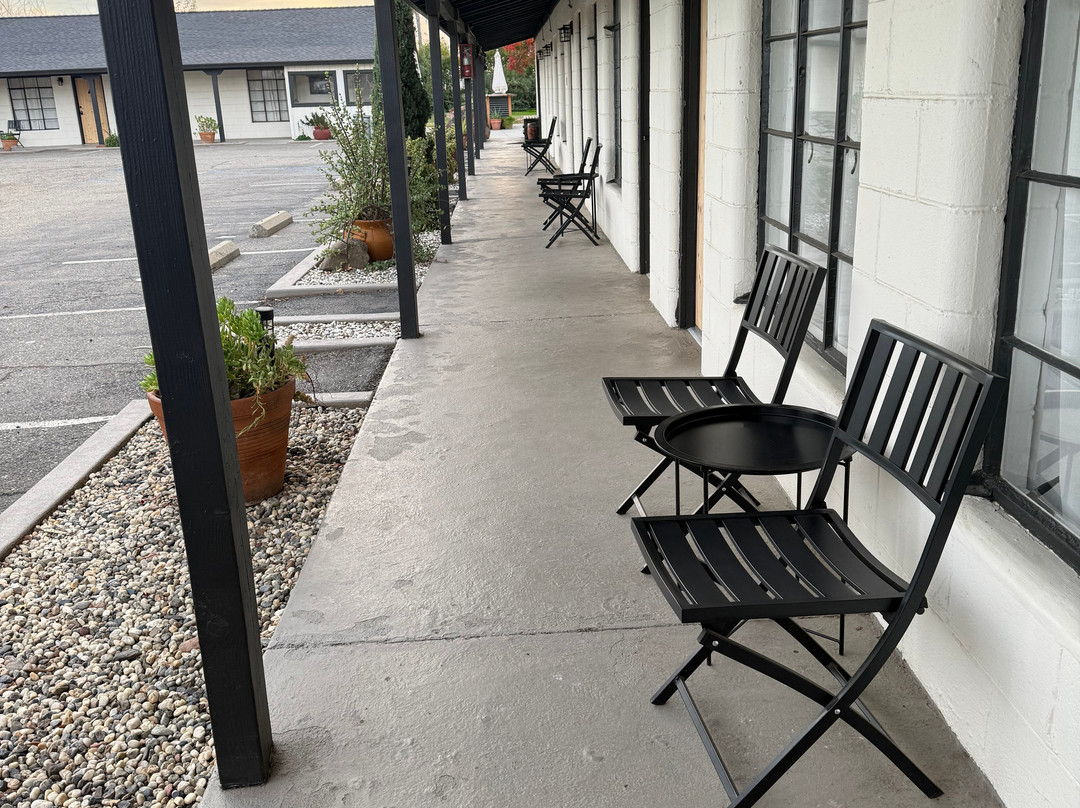 Triangle Motel主图