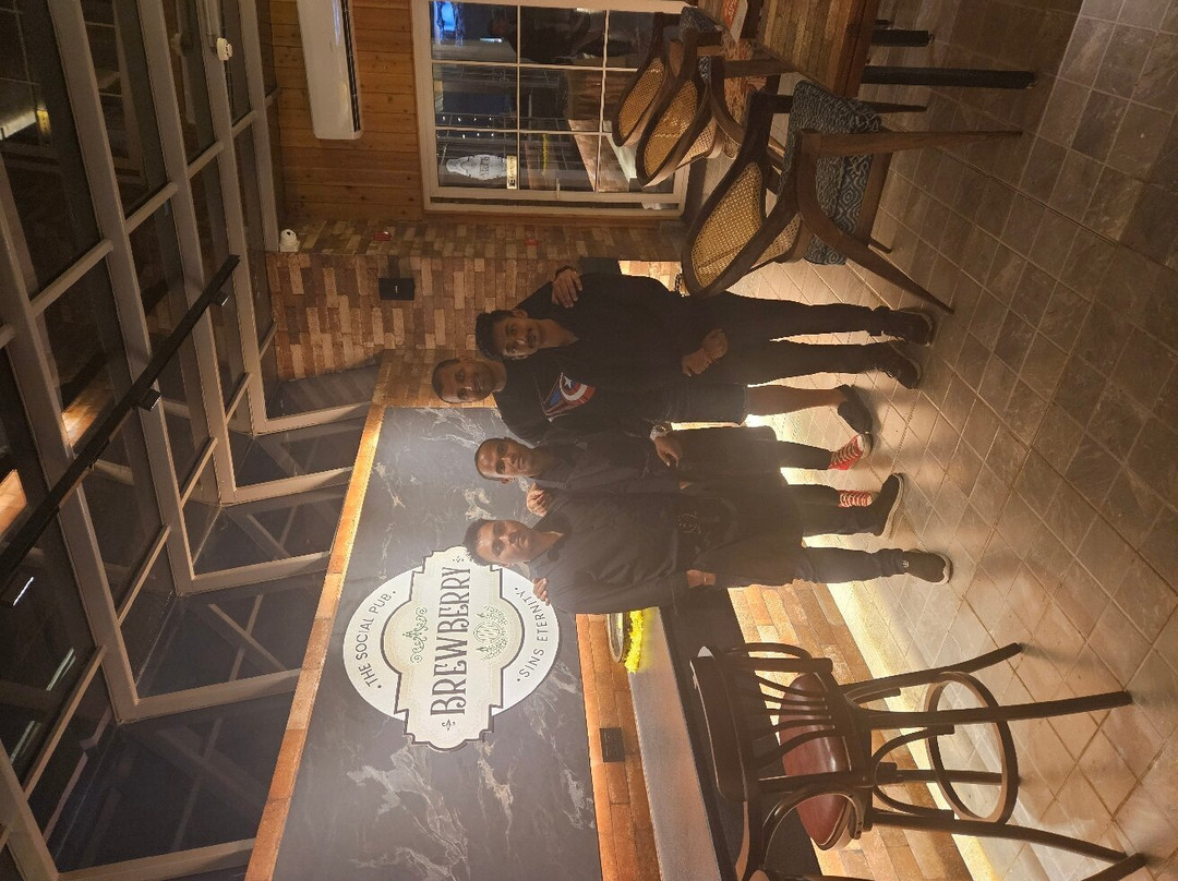 Brewberry - The Rooftop Lounge