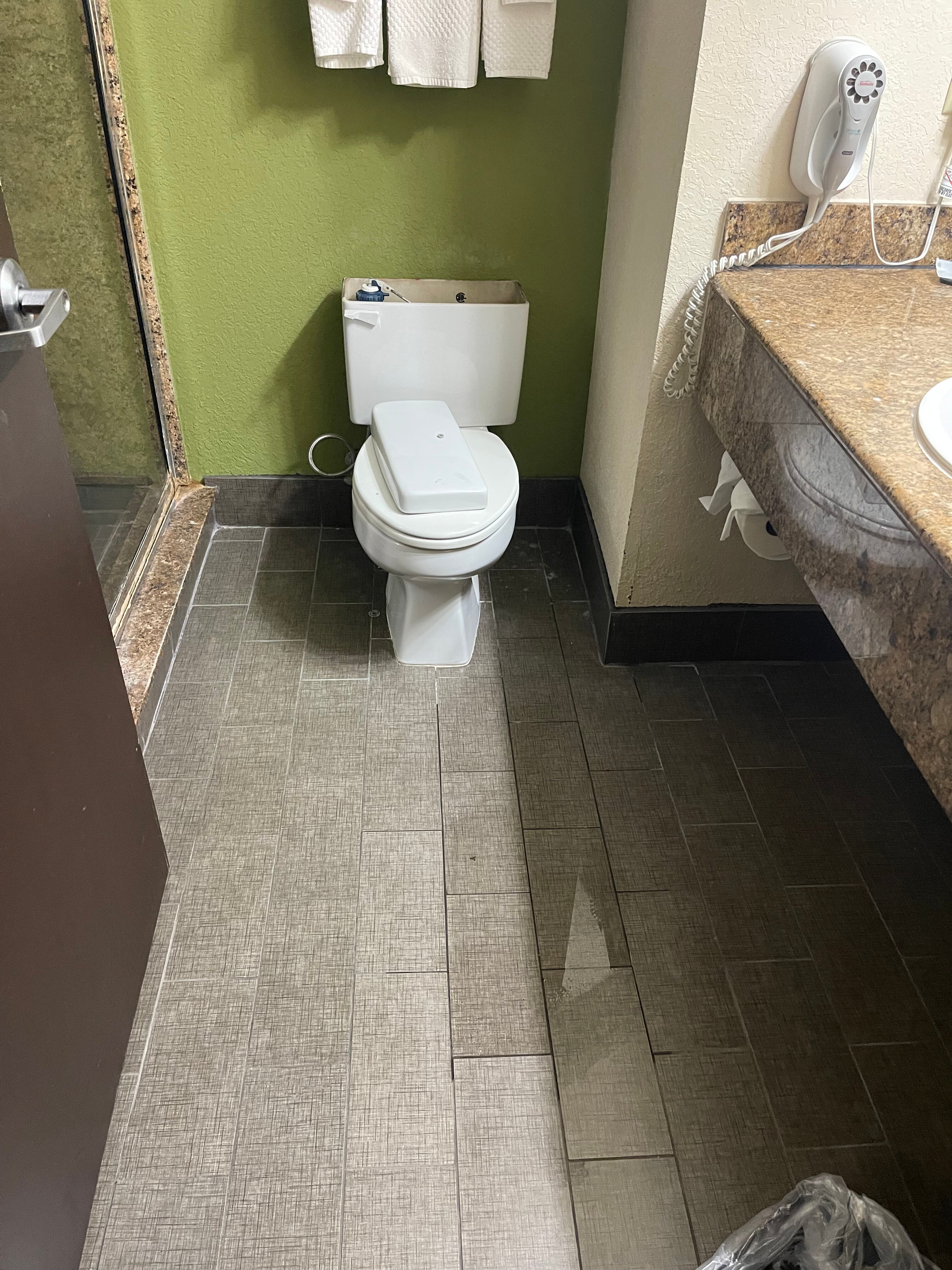 Sleep Inn & Suites-浴室