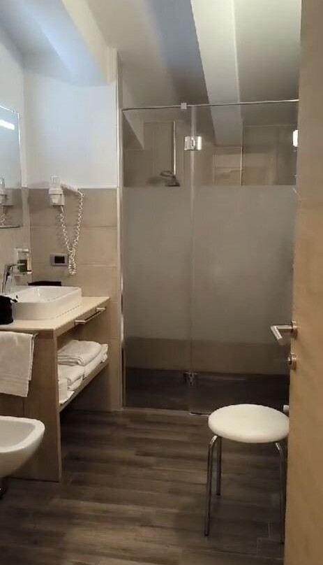 阿斯托里亚酒店主图