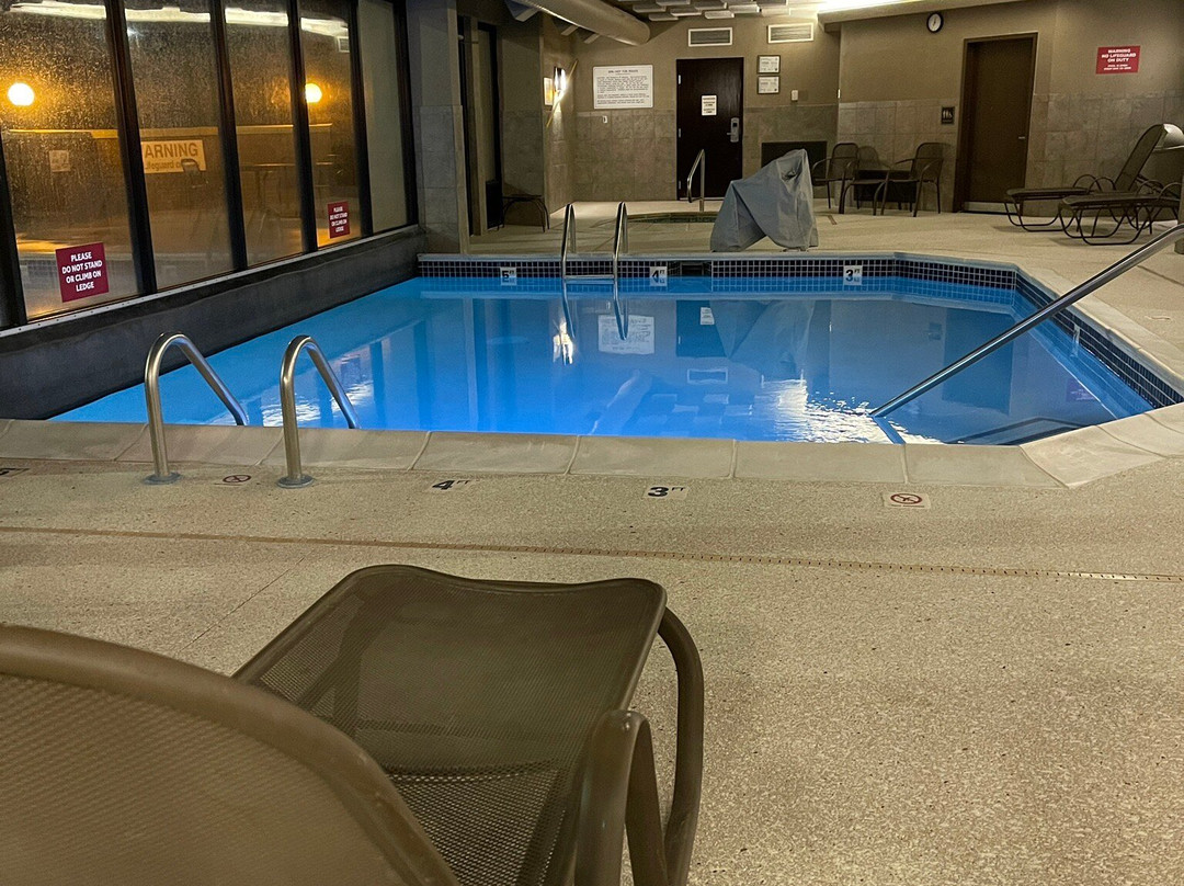 Drury Inn & Suites Kansas City Airport主图