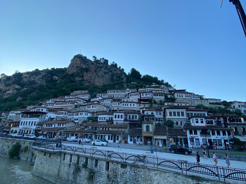 Local Friends Albania-地拉那必去景点