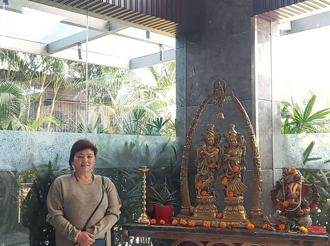 Hotel Saffron Crest主图