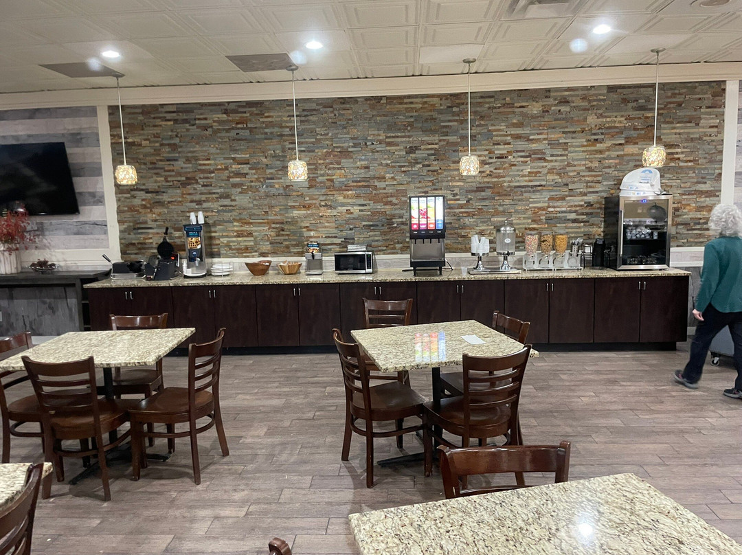 Clarion Inn Airport主图